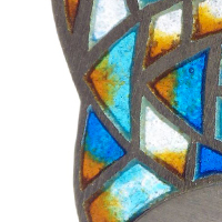 Sanctuaire, un bijou de Clémentine Correzzola, Bijoutière émailleuse – Enamelling jewelry